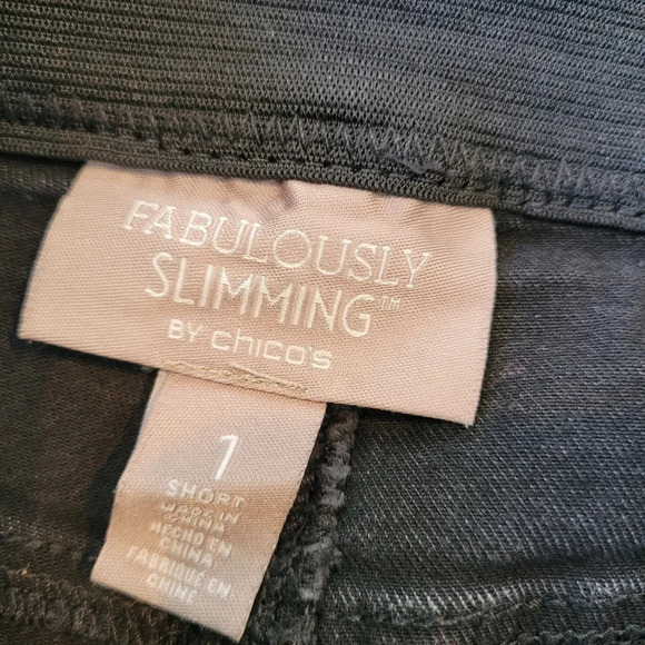 Chicos Fabulously Slimming •Size 1 (8) Short• Black Denim Jeans - Picture 3 of 9